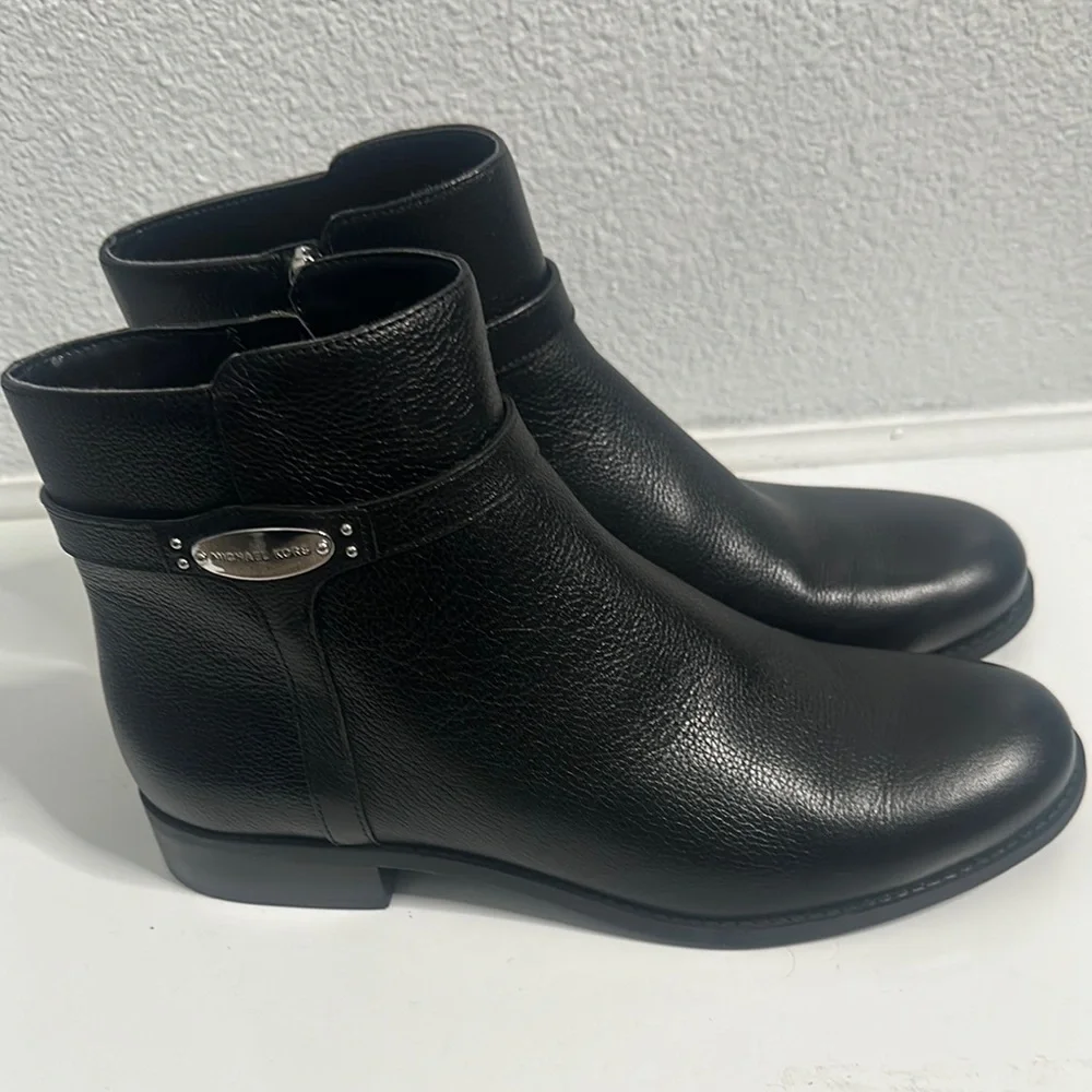 Michael kors black leather ankle boots size 10 great  Women's Black Ankle Boots